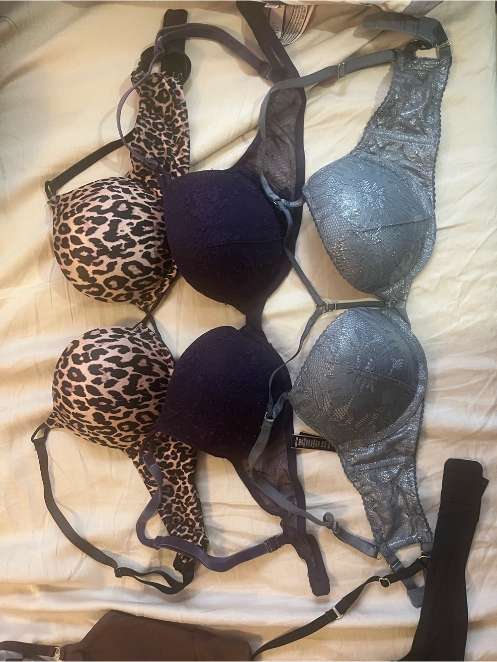 Women’s Victorias Secret Push-Up Bra - 3 pack!